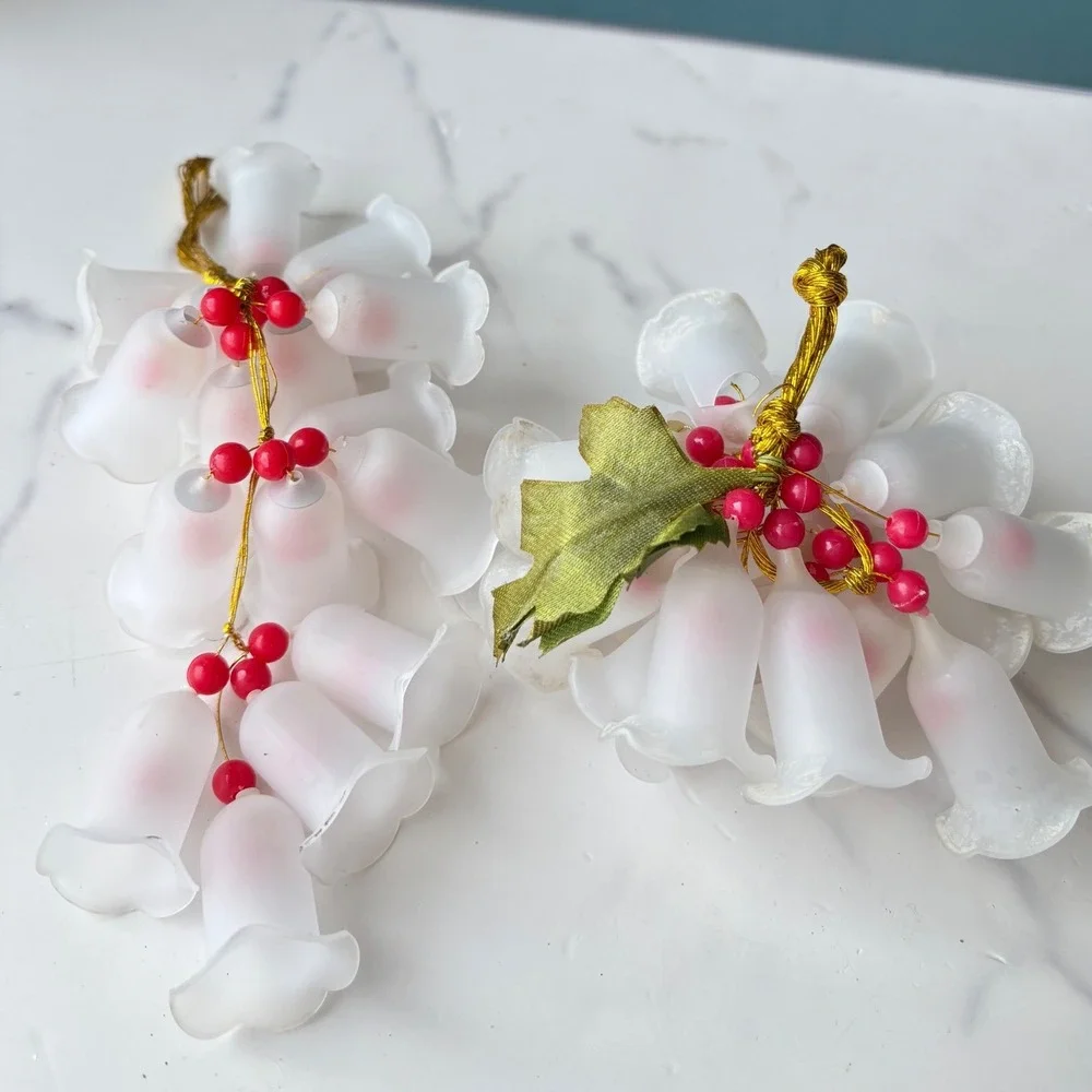 Vintage Glass Frosted Lily of the Valley Bell Flower Clusters Red Berry 2pc
